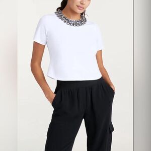 Cinq à Sept Chunky Necklace Stretch T-Shirt Size Small